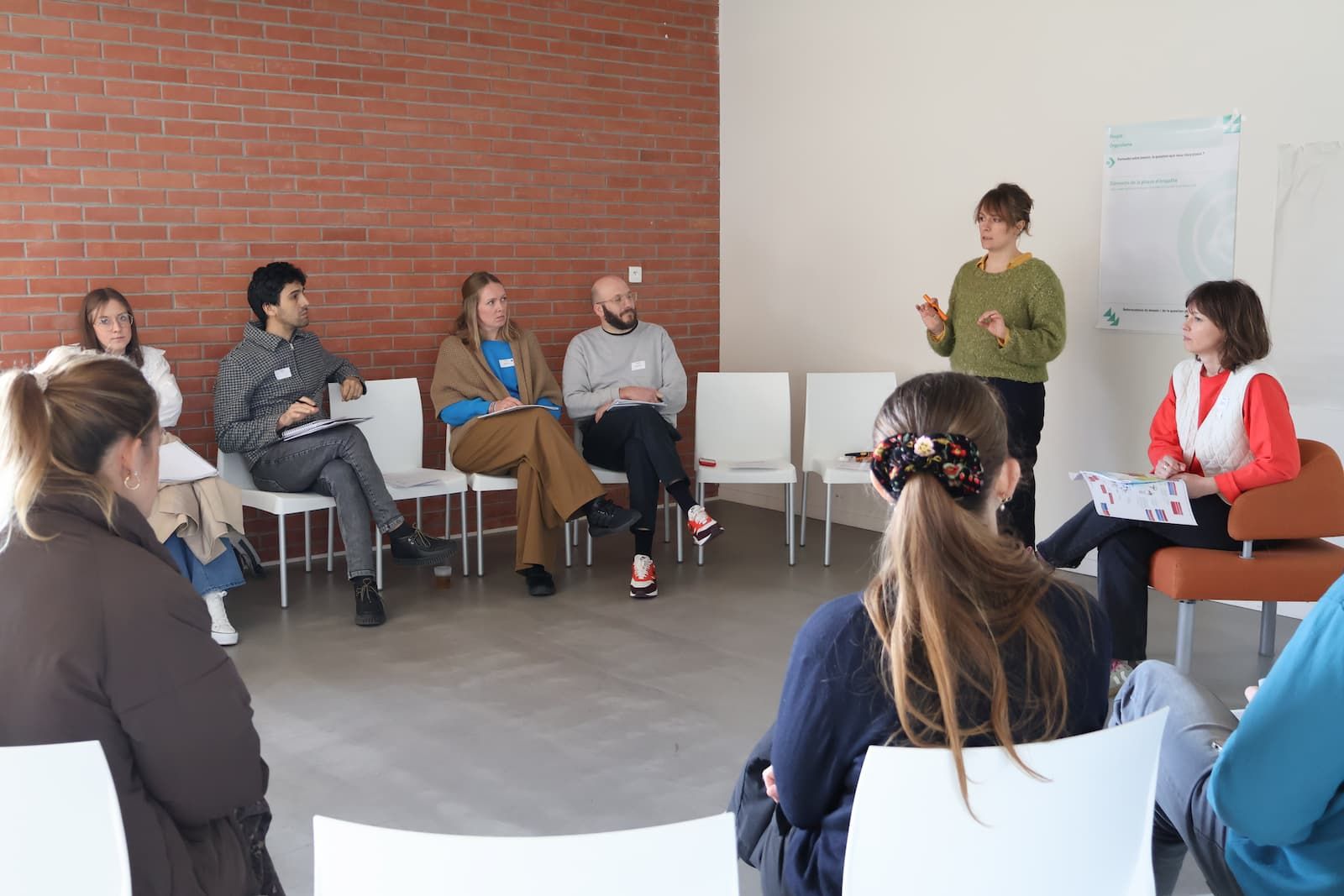 Séance de co-développement lors de la journée de clôture du cycle d'accompagnement collectif à la mise en récits. Crédits : Laura Béheulière, Cerdd. 